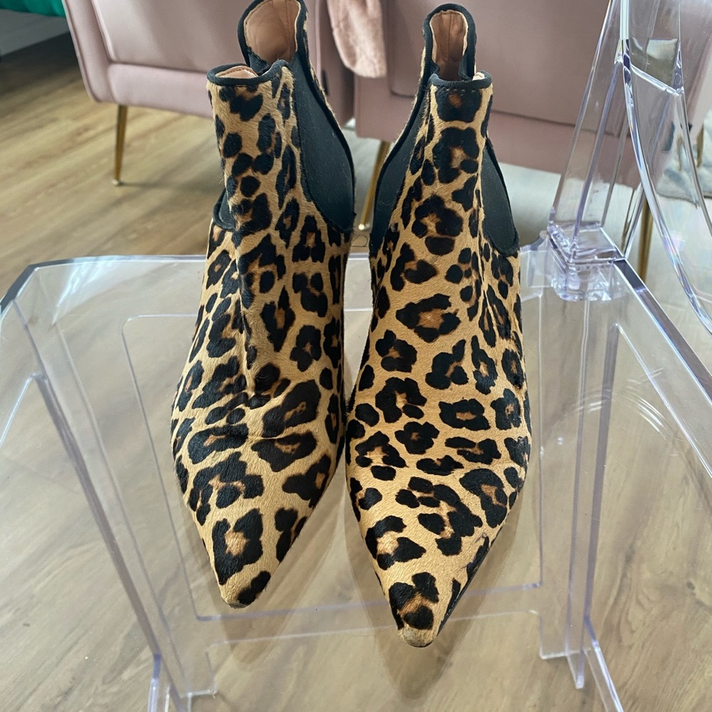 Zara leopard 🐆 print booties